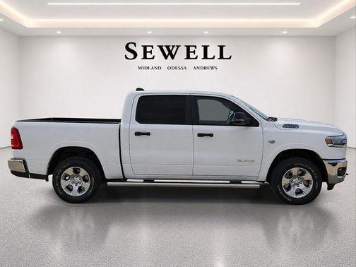 Bright White Clearcoat 2027 RAM 1500 Big Horn/Lone Star