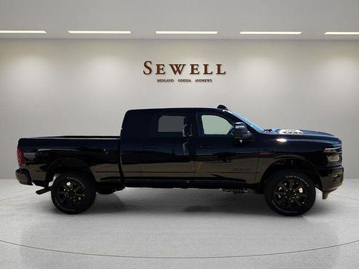Diamond Black Crystal Pearlcoat 2026 RAM 2500 Laramie Mega Cab 4x4 6'4' Box