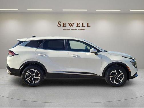 Snow White Pearl 2023 Kia Sportage Hybrid LX