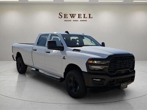 Bright White Clearcoat 2026 RAM 2500 Tradesman Crew Cab 4x4 8' Box