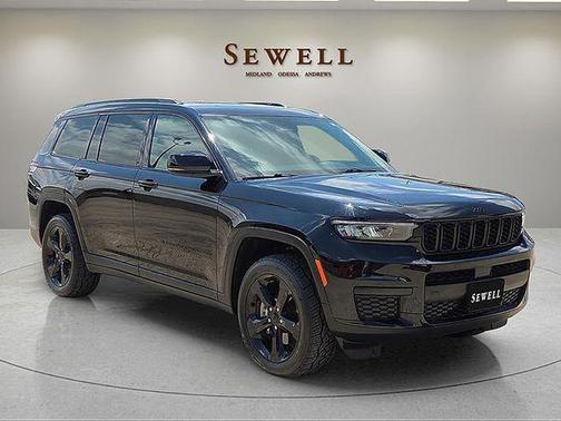 Diamond Black Crystal Pearlcoat 2023 Jeep Grand Cherokee L Altitude