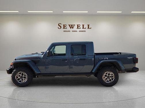 Anvil Clearcoat 2026 Jeep Gladiator Shadow Ops