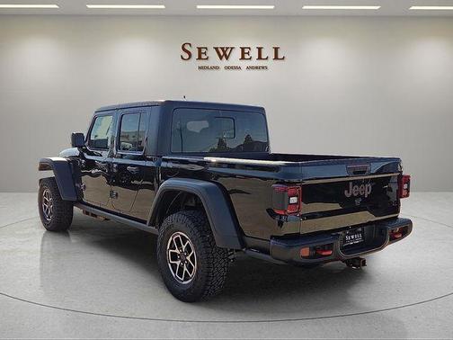 Black Clearcoat 2026 Jeep Gladiator Rubicon