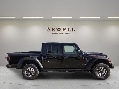 Black Clearcoat 2026 Jeep Gladiator Rubicon