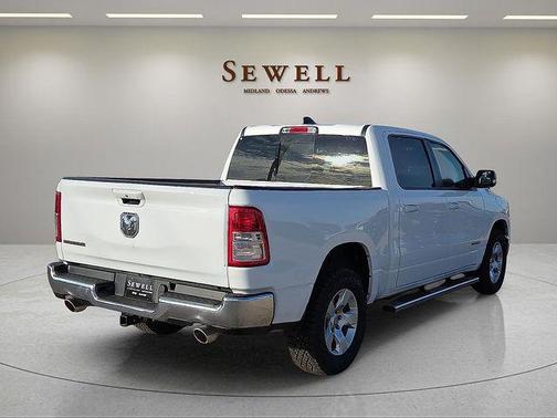 Bright White Clearcoat 2022 RAM 1500 Big Horn/Lone Star