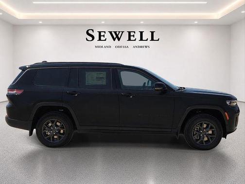 High Gloss Black 2027 Jeep Grand Cherokee L Laredo