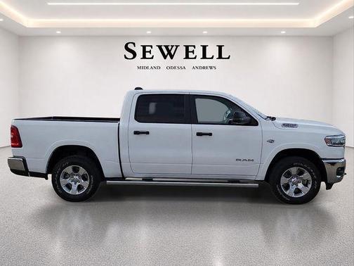 Bright White Clearcoat 2027 RAM 1500 Big Horn/Lone Star