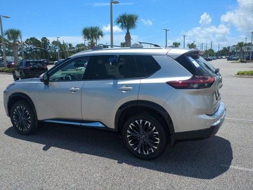 2025 Nissan Rogue Platinum