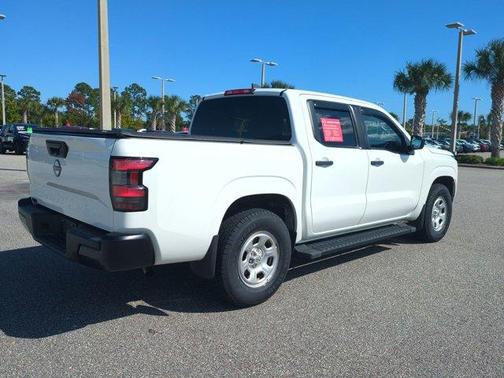 2022 Nissan Frontier S
