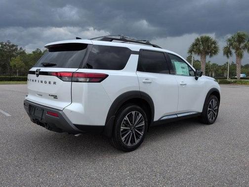 Everest White P 2026 Nissan Pathfinder Platinum