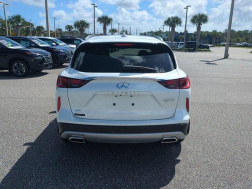 2025 INFINITI QX50 Luxe