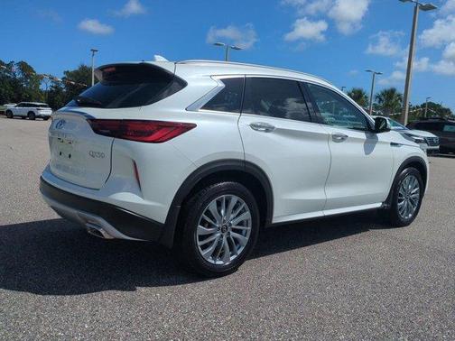 2025 INFINITI QX50 Luxe
