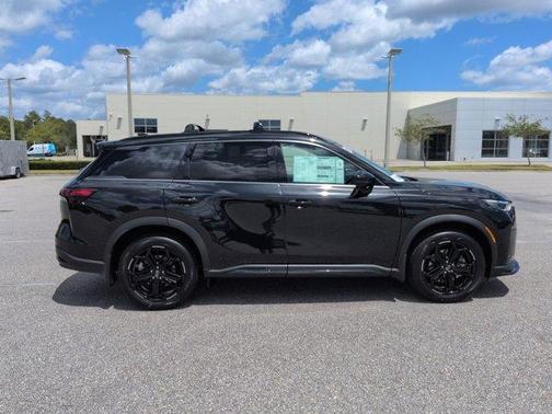 Diamond Black 2027 INFINITI QX60 SPT