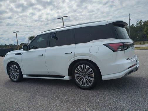 2025 INFINITI QX80 SENSORY