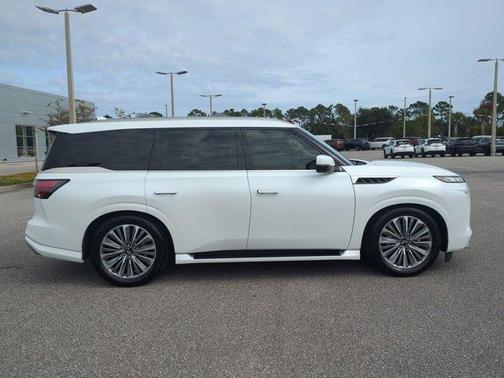 2025 INFINITI QX80 SENSORY