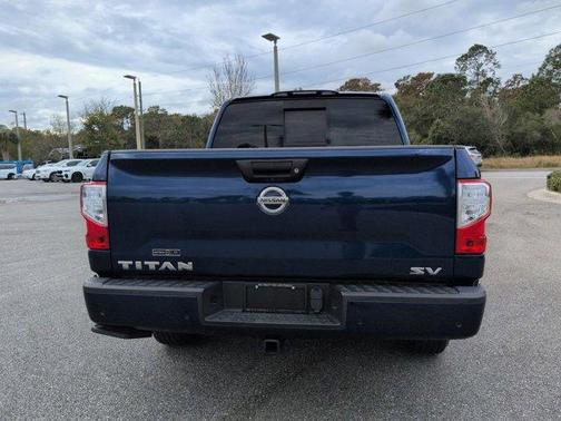 2021 Nissan Titan SV