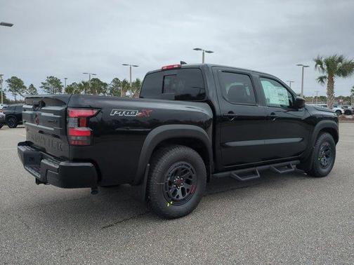2025 Nissan Frontier PRO-X