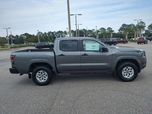 2025 Nissan Frontier S