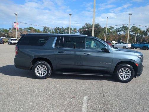 2021 Chevrolet Suburban LT