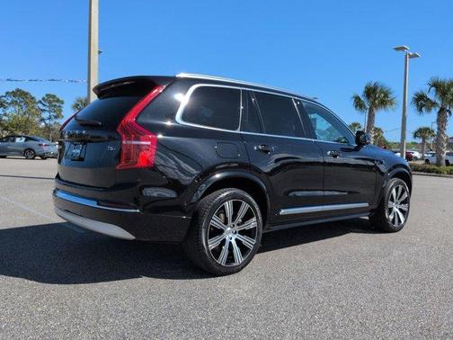 2022 Volvo XC90 T6 Inscription 7 Passenger