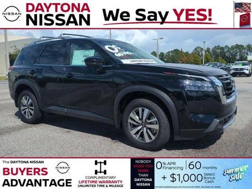 2025 Nissan Pathfinder SL