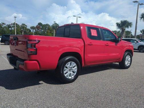 2022 Nissan Frontier SV