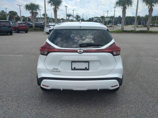 2021 Nissan Kicks S