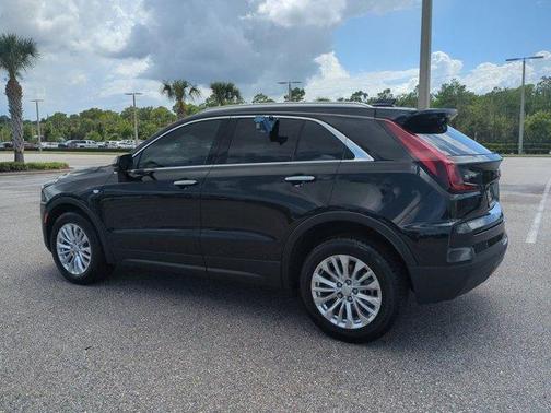 2024 Cadillac XT4 Luxury