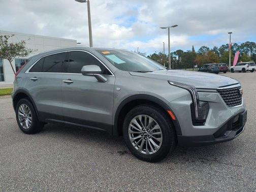 2024 Cadillac XT4 Premium Luxury
