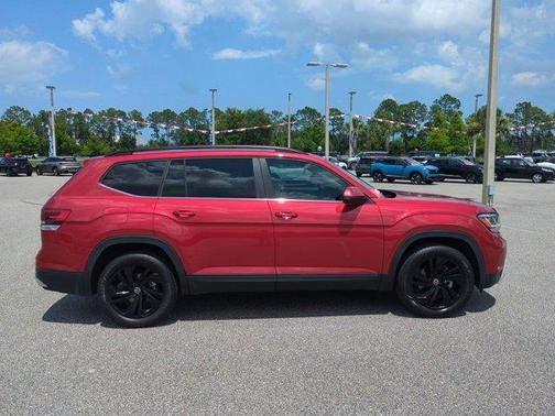 2022 Volkswagen Atlas 3.6L SE w/Technology