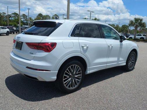 2021 Audi Q3 40 Premium