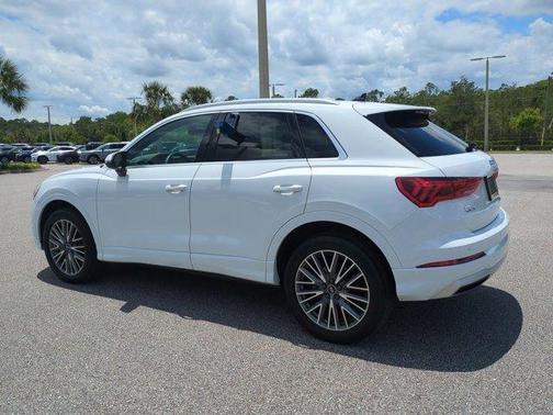 2021 Audi Q3 40 Premium
