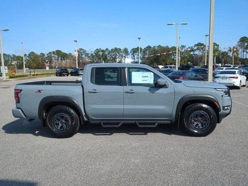 2025 Nissan Frontier PRO-X