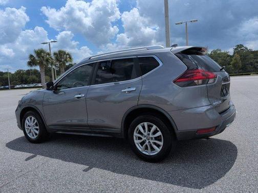 Gun Metallic 2018 Nissan Rogue SV