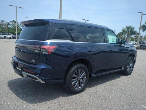 2025 INFINITI QX80 PURE