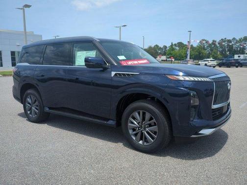 2025 INFINITI QX80 PURE
