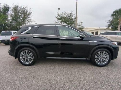 2025 INFINITI QX50 Luxe