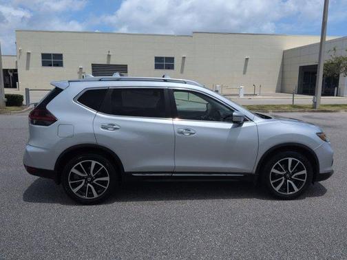 Brilliant Silver Metallic 2020 Nissan Rogue SL