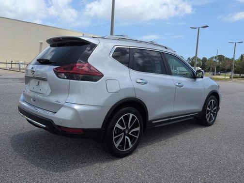 Brilliant Silver Metallic 2020 Nissan Rogue SL
