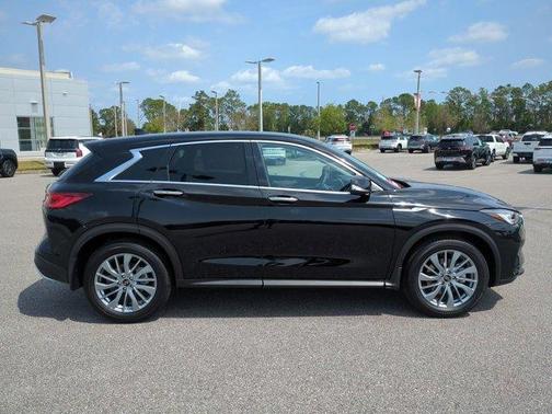 2025 INFINITI QX50 Pure