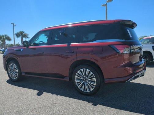 2025 INFINITI QX80 Luxe