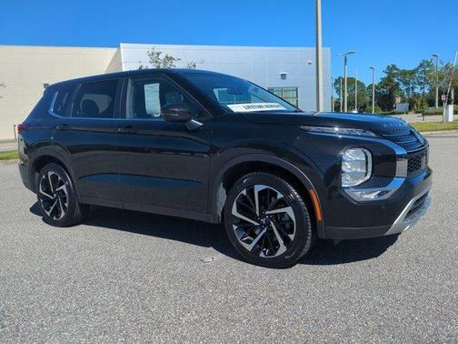 2024 Mitsubishi Outlander SE Black Edition