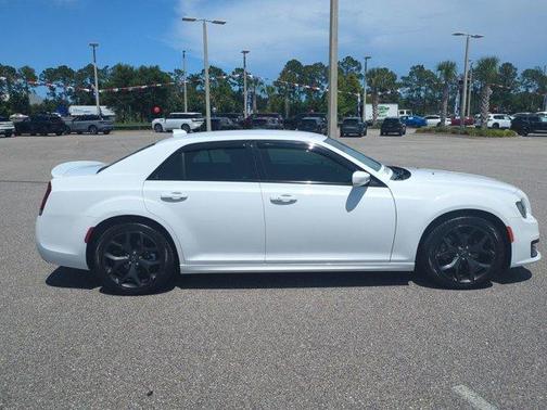 2021 Chrysler 300 S