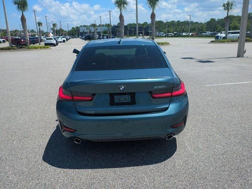 2021 BMW 330 i