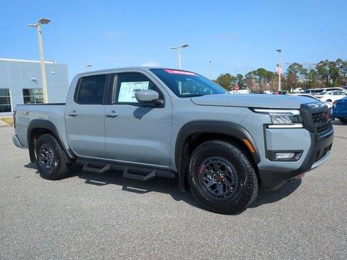 2025 Nissan Frontier PRO-X