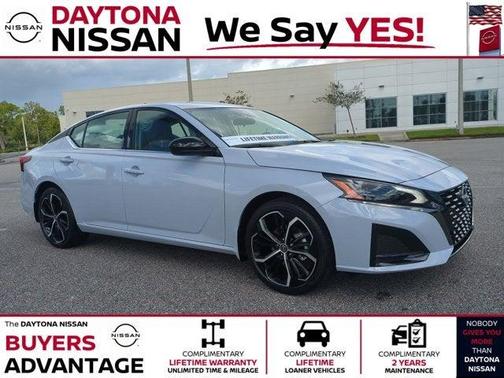 2025 Nissan Altima SR