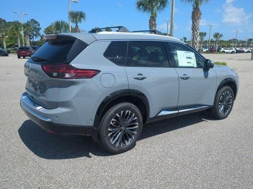 2025 Nissan Rogue Platinum