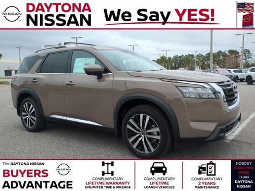 2025 Nissan Pathfinder Platinum