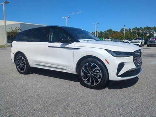 2024 Lincoln Nautilus Reserve