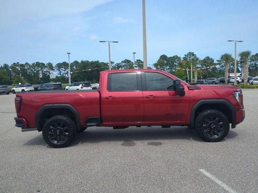 2024 GMC Sierra 2500 AT4
